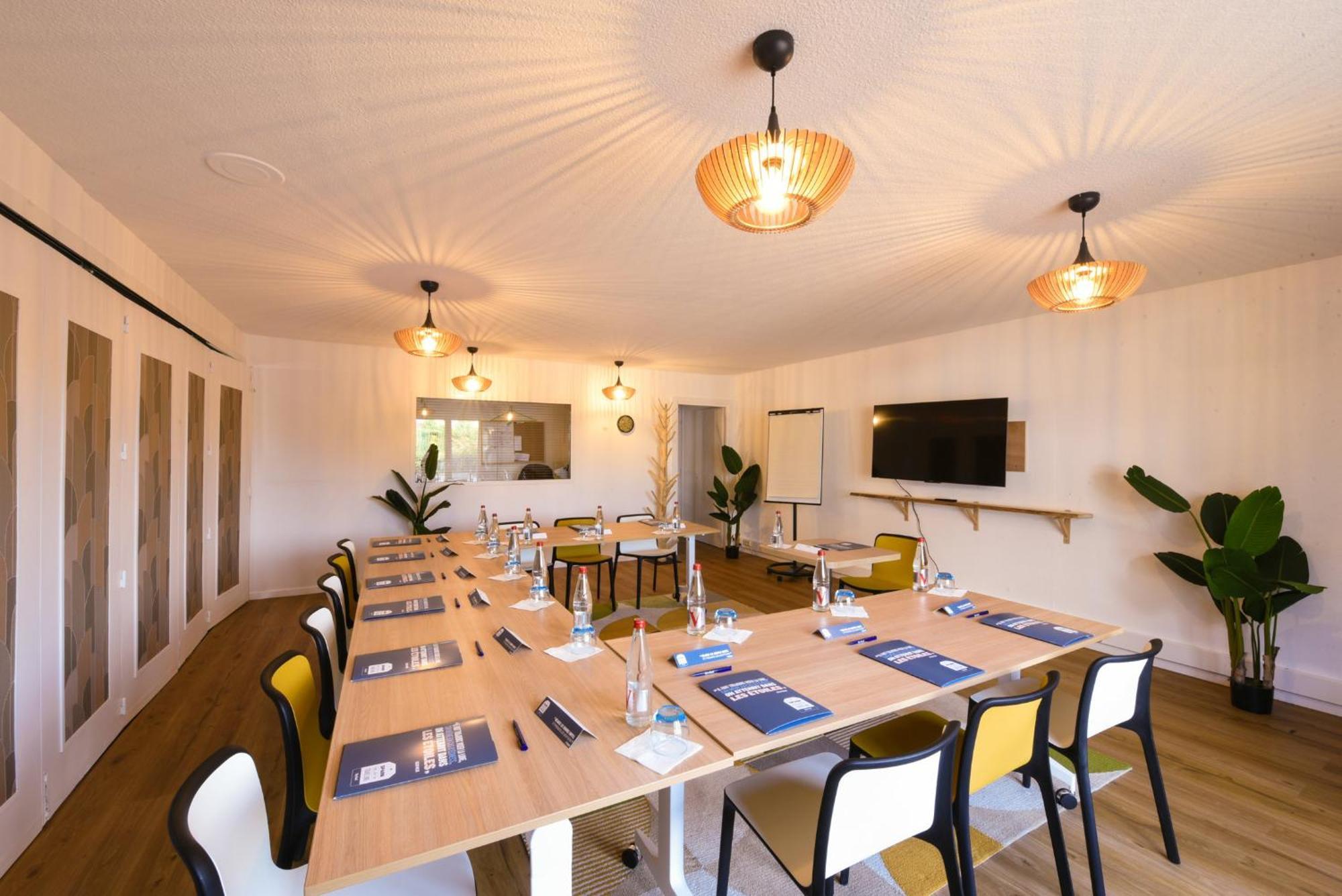 Kyriad Villeneuve Saint Georges - Hotel Renove Zewnętrze zdjęcie