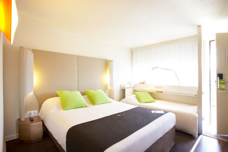 Kyriad Villeneuve Saint Georges - Hotel Renove Zewnętrze zdjęcie