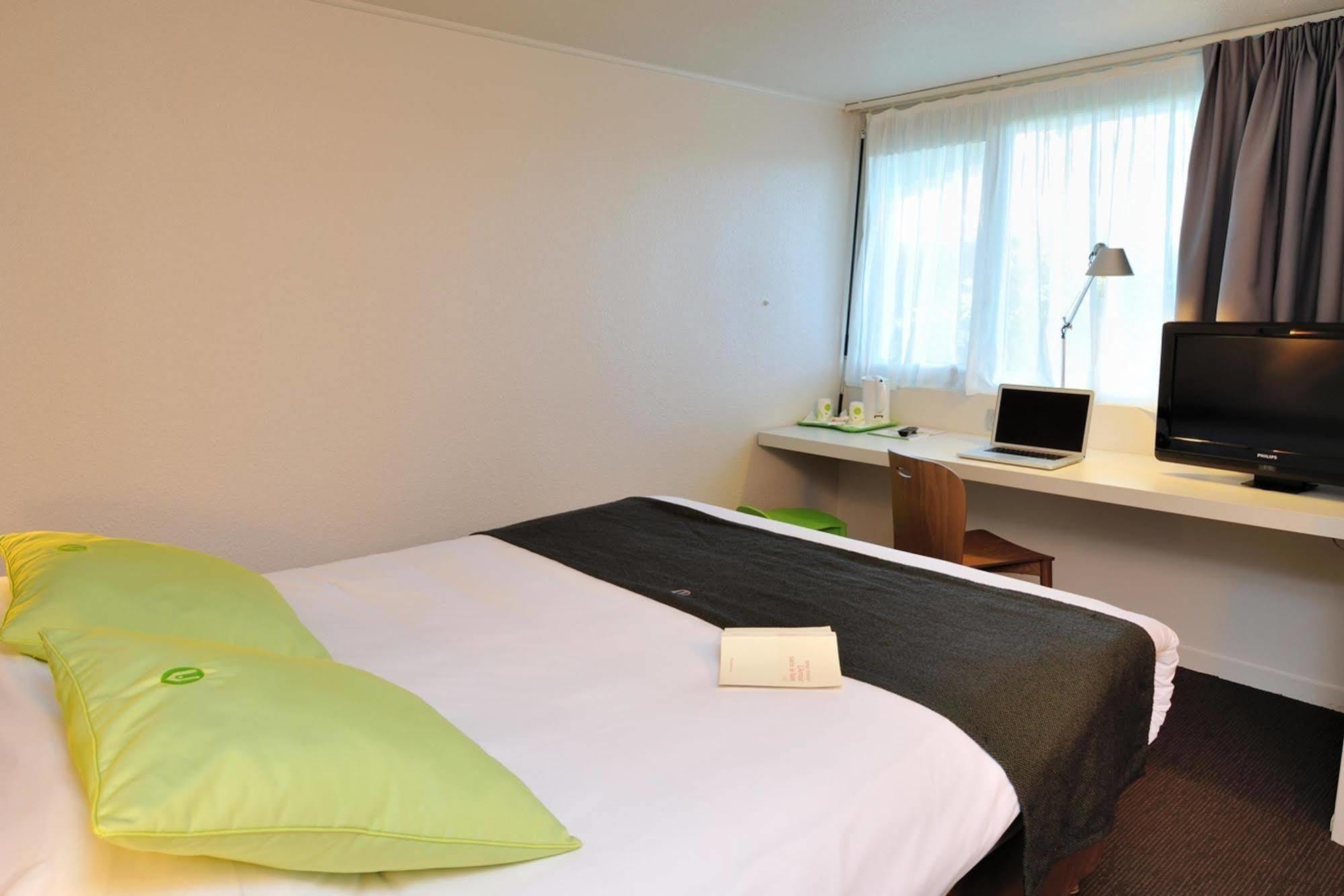 Kyriad Villeneuve Saint Georges - Hotel Renove Zewnętrze zdjęcie